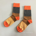 Chaussettes heureuses géométriques Modèles personnalisés Femmes d&#39;équipage chaussettes de tube adolescent